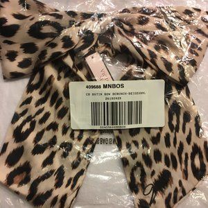 VICTORIA'S SECRET SATIN BOW SCRUNCHIE